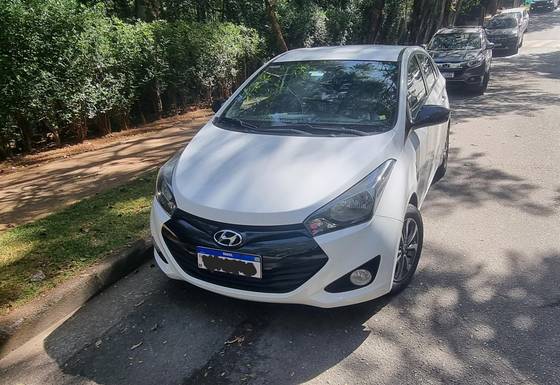 HYUNDAI HB20S 1.0 COPA DO MUNDO 12V FLEX 4P MANUAL